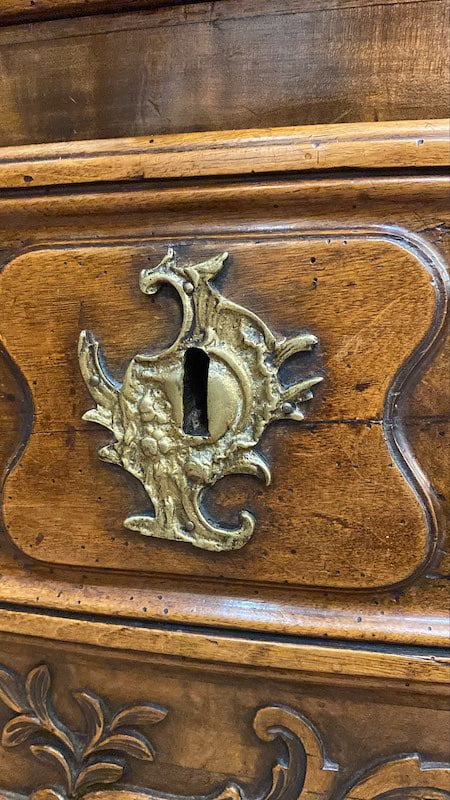 Louis XV Commode Gadrooned Leaf escutcheon