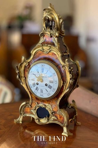 antique-french-clock-min